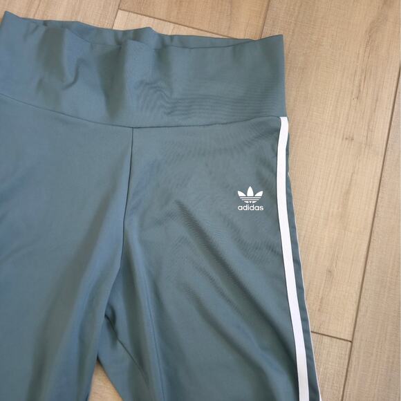 Adidas Prime Blue Gray Blue 3 Stripe Cycling Shorts Women Sz M - Picture 7 of 8